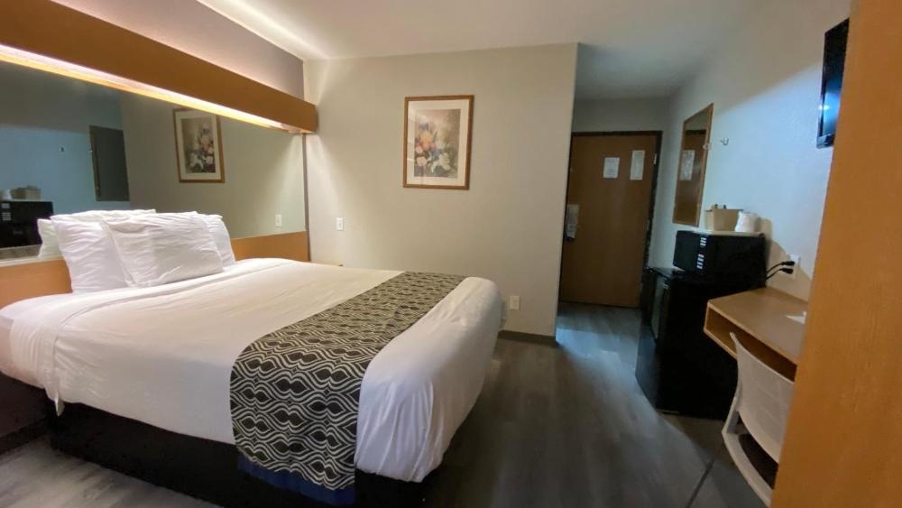 Microtel Inn & Suites by Wyndham Ardmore Image 10