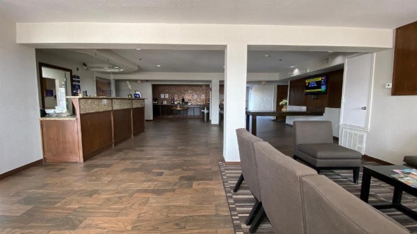 Microtel Inn & Suites by Wyndham Ardmore image 26