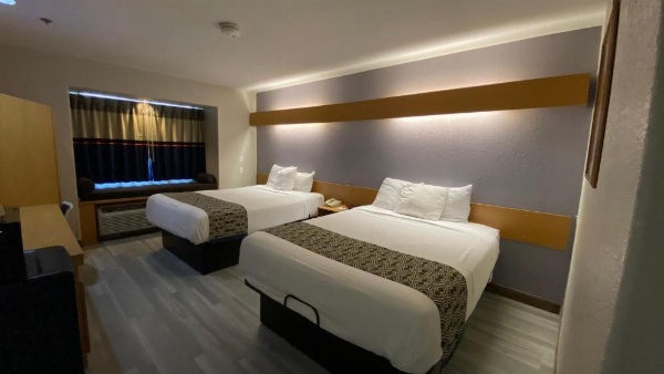 Microtel Inn & Suites by Wyndham Ardmore image 32