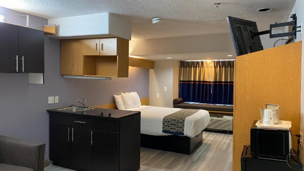 Microtel Inn & Suites by Wyndham Ardmore image 41